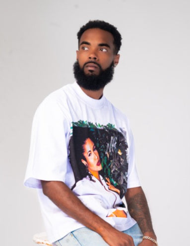 The Queen: Selena Oversized Tee