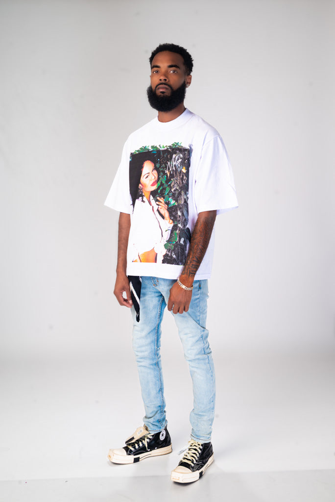The Queen: Selena Oversized Tee
